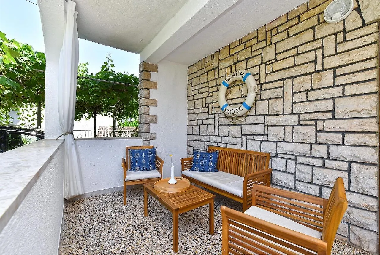 Apartments With A Parking Space Premantura, Medulin - 20685 Pula 0*,